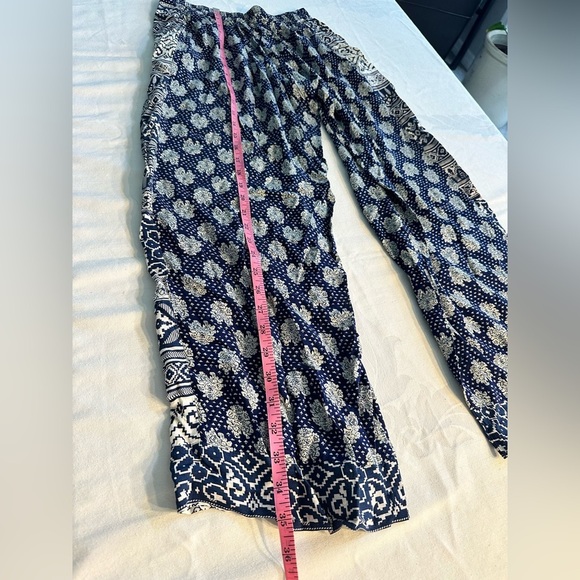 Solitaire Wide Leg Lightweight Indian Inspired Pants. Size Small Navy & White - Picture 7 of 9